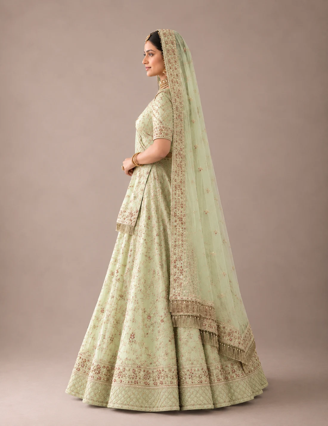Pista-Gulab-Poshak alternate view